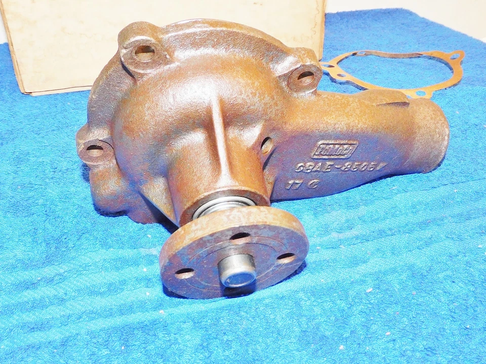 Ford Custom Galaxie F100 F250 E100 1965-1977 nuevo de lote reman 6 cilindros 240 300 bomba de agua Foto 3 de 4