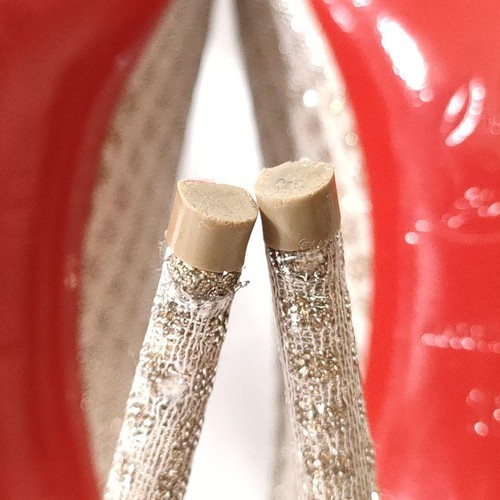 Christian Louboutin Spiky Shell 100 Bombas Oro Blanco Tachuelas Talla 6 EE. UU. Excelente - Imagen 14 de 19