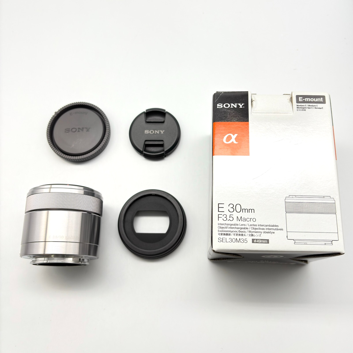 美品　ソニー SEL30M35 30mm F3.5 Macro Sony SEL30M35 30mm f/3.5 e-mount Macro Fixed Lens | SEL30M35