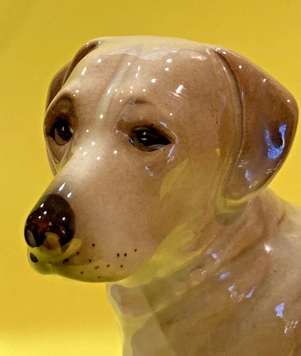 VINTAGE COOPERCRAFT (ENGLAND) GOLDEN LABRADOR RETRIEVER FIGURINE - PERFECT - Picture 4 of 6