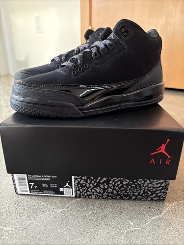 🟢 Size 7 Youth - Air Jordan 3 Retro 2025 Black Cat (GS)