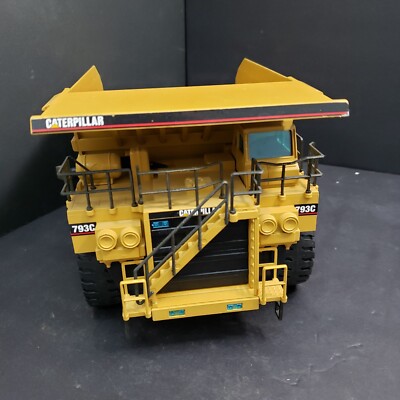 CAT 793C OFF-HIGHWAY TRUCK 1:50 ORIGINAL BOX NZG #403. CATERPILLAR