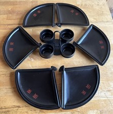 Piatti per fonduta e servizio in ceramica, VARAGES FRANCE, 8 piatti + 4 pentole supporto
