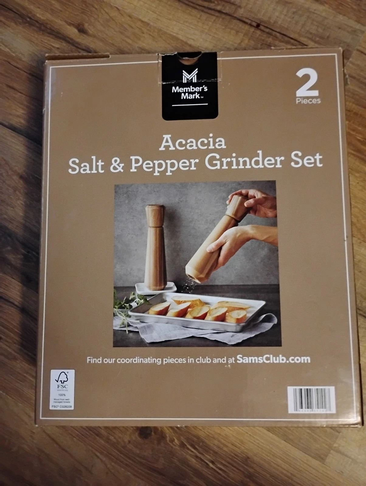 Member's Mark Acacia Salt and Pepper Grinder Set 2-Piece Wood New Open Box