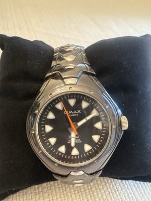 Omax Quartz Men s Watch   Black Dial