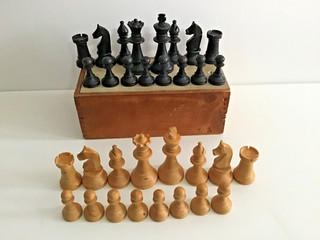 Staunton Style Boxwood Chess set. King 7.5cm