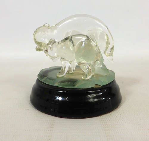 Suffolk Studio Glass England Mother and Baby Bear Paperweight / Ornament - Picture 1 of 8