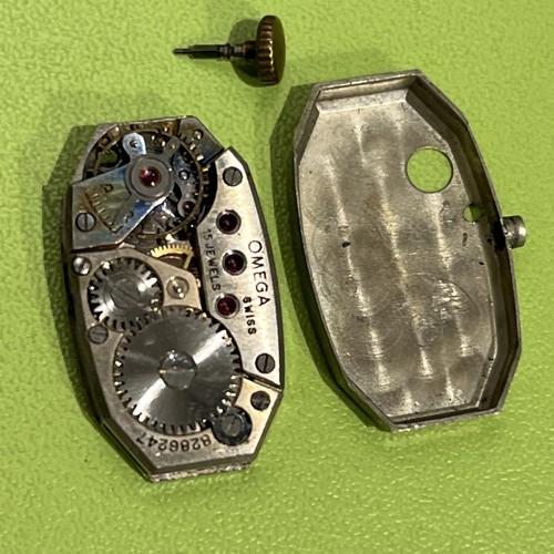Rare OMEGA art deco oval used caliber t12.5 112.5 dust cover, sell for parts - Foto 2 di 2