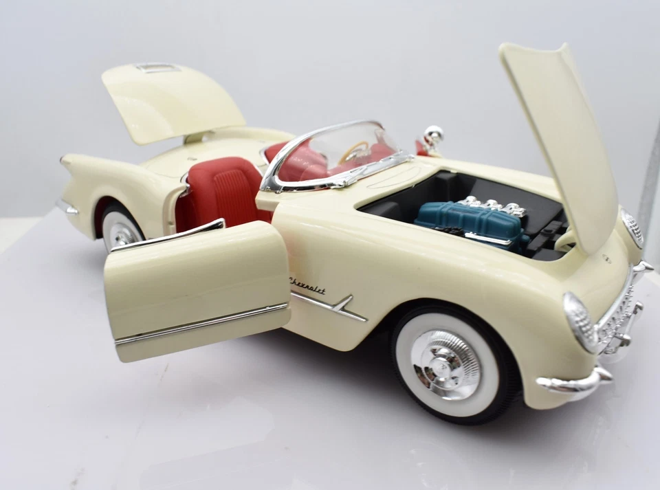 Modellino auto scala 1:18 CHEVROLET CORVETTE diecast modellismo da collezione - Immagine 4 di 4