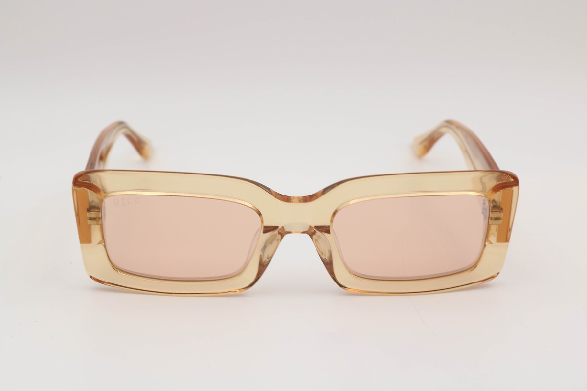 Indy Rectangle Sunglasses | Opaline & Taupe Mirror | DIFF Eyewear Diff Indy Taupe Rectangle De01-0582-Hchcn Sunglasses 51-23  main image 2