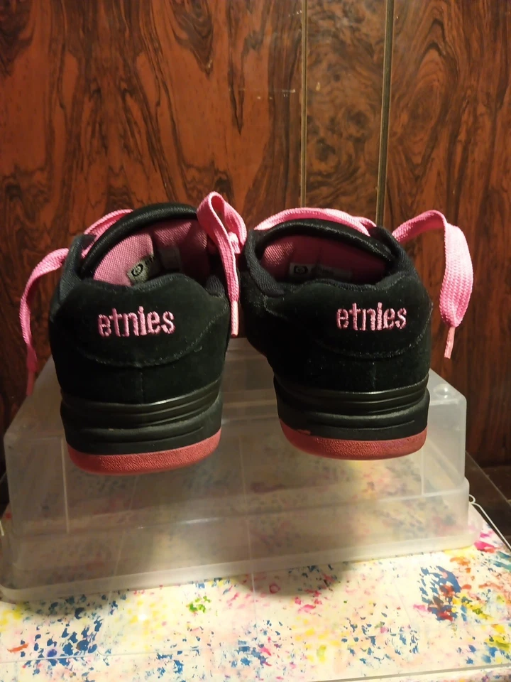 Vintage Etnies Skate Shoes Size 9.5 Womans Y2k Black Pink - Image 3 of 4