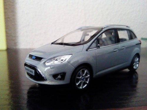 Ford Grand C-MAX Titanium 2010 Gris 1/43 - Imagen 10 de 10