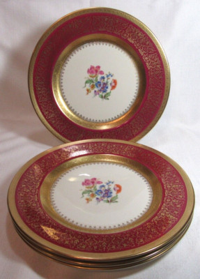 Pickard China Ravens Wood USA Red Gold Encrusted Four (4) Dinner Plates GC
