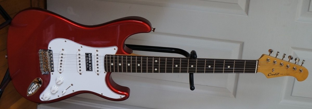 Cool Z Fujigen ZST-M10R Stratocaster Strat Candy Apple Red