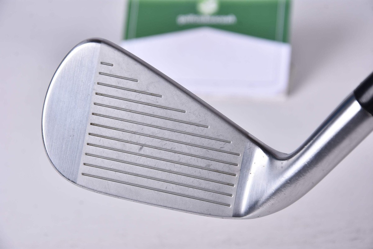 Titleist 712U #3 Hybrid / 21 Degree / Stiff Flex Dynamic