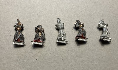 Warhammer Fantasy: Dark Elf Executioners X 5, Incomplete (missing Blades)