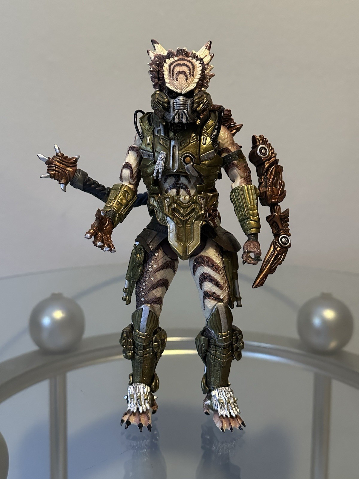NECA Predator Spike Tail 8 inch Action Figure( READ DESCRIPTION)
