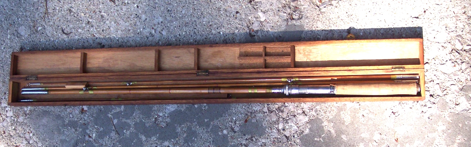 Vintage BAMBOO FLY ROD / Estate Find / Nice Condition / 4 Pieces + Box