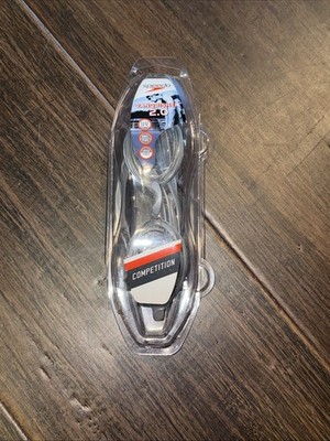 Speedo Vanquisher 2.0 swimming goggles