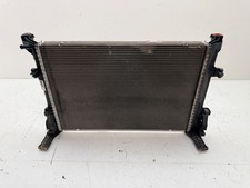 Mercedes A-Klasse W176 B-Klasse W246 Kühler Wasserkühler A2465001303 KU590 Mercedes A-Klasse W176 B-Klasse W246 Kühler Wasserkühler A2465001303 KU590