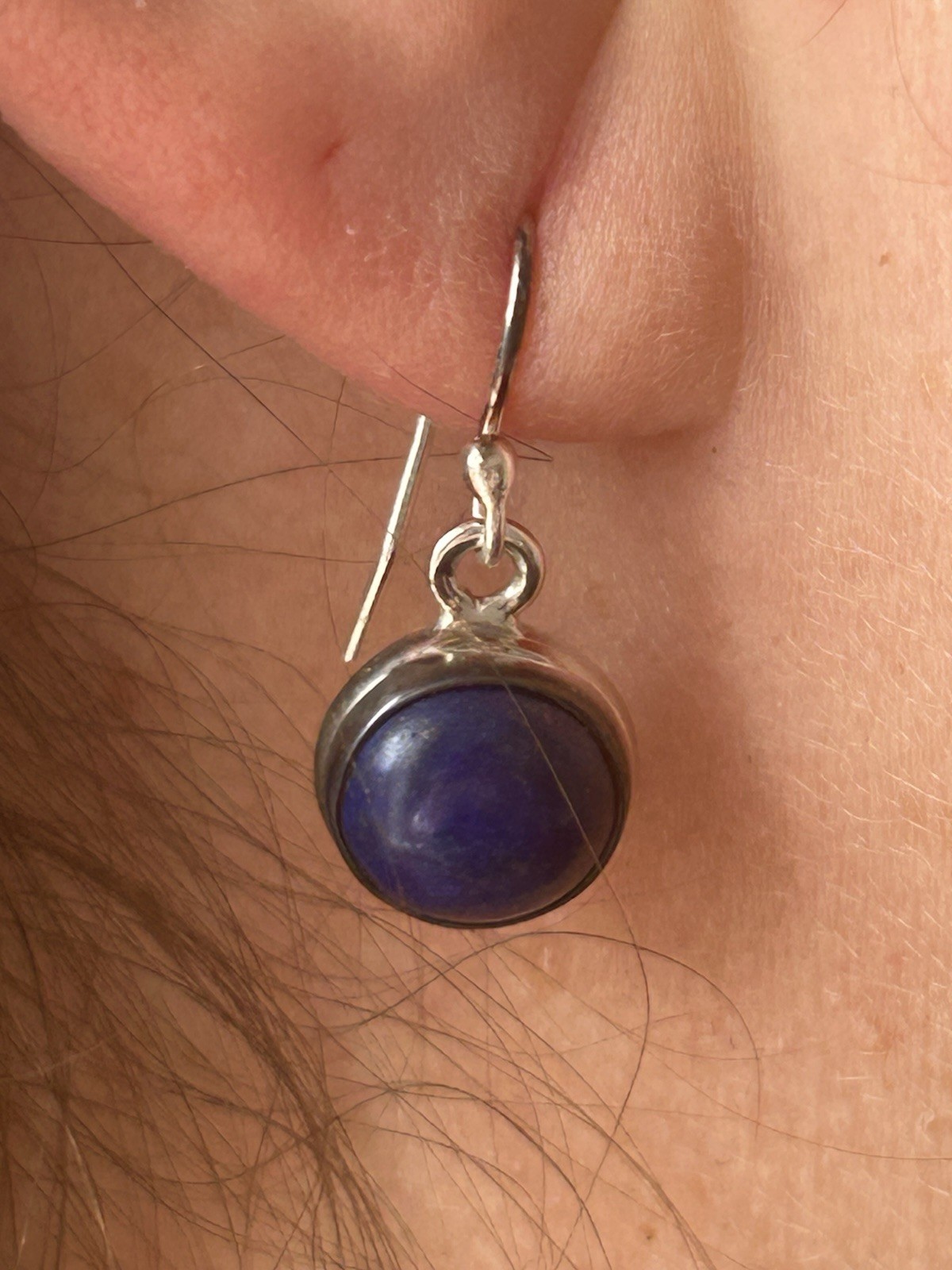 Boucles d'oreilles clous en argent et lapis lazuli pour votre style bohème chic chic