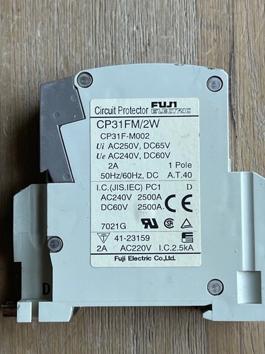 FUJI ELECTRIC CP31FM/2W CIRCUIT BREAKER 2A 1 POLE - Picture 5 of 5