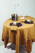 Linen Tablecloths: Choose Your Color, Shape, and Style