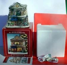 NEW St Nicholas Square Christmas Village Kringle’s Coffee Shop & Cafe + Box