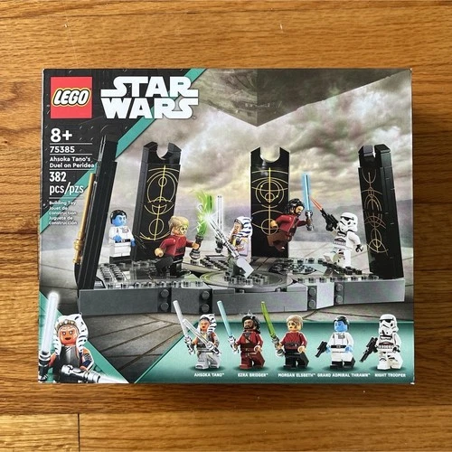 LEGO Star Wars Ahsoka Tano's Duel on Peridea 75385 - 382 pieces, complete set