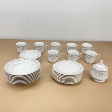 Royal Majestic Fine China 8305 Tivolt – 8 Cups, Bowls, 16 Plates & A Sugar Dish