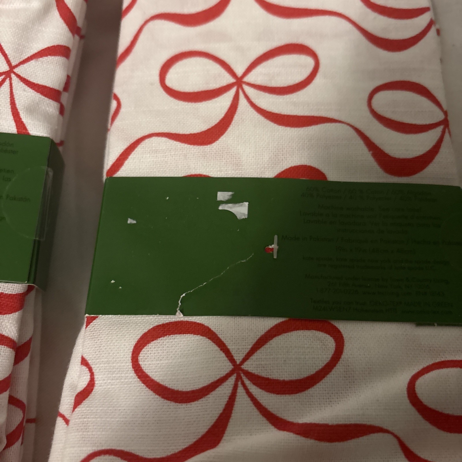 Kate Spade 4x2 (8) Cotton Dinner Napkins Red Bows White Christmas Reusable NEW thumbnail 3