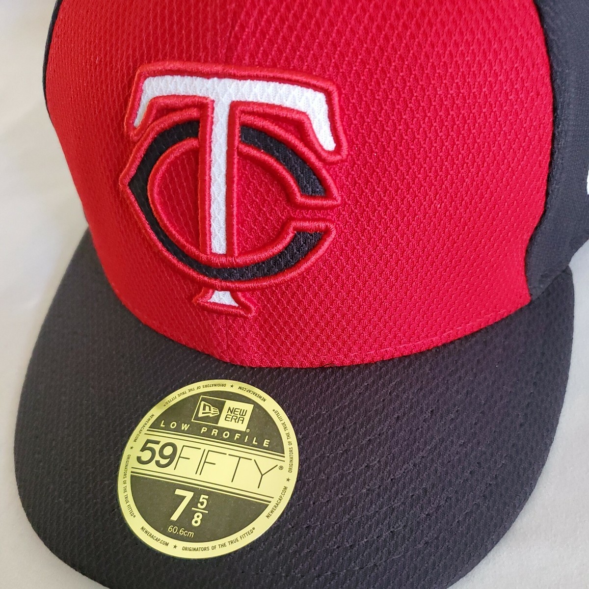 New Era 59fifty Minnesota Twins MLB Baseball Diamond Era Hat Low