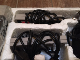 NINTENDO NES SUPER SET PAL ITA BOXATA + SUPER MARIO BROS + TETRIS + WORLD CUP