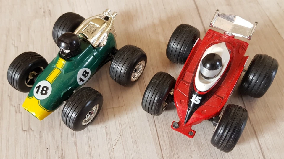 New Ray 2002 mini model car retro Vintage Toys - Immagine 2 di 3