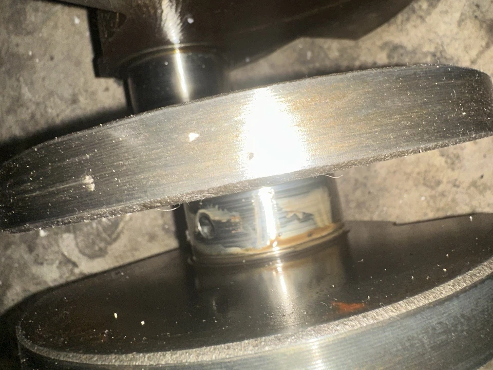 Оригинальный зубчатый коленчатый вал GM Chevrolet Corvette 2010 58X 12552216 - Изображение 3 из 4