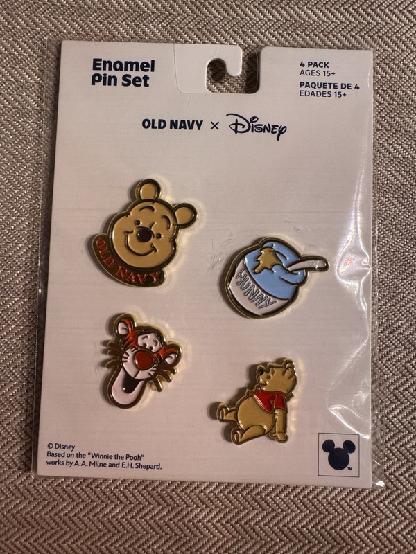 Old Navy + Disney Collaboration WINNIE THE POOH Pin Set Of 4 New Sealed Tigger