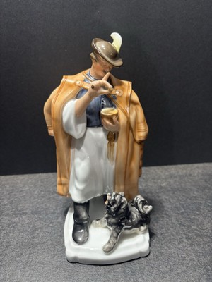Herend Hungary Figurine Man w/ Dog & Wine Cup #25 Handpainted 8  Porcelain MINT
