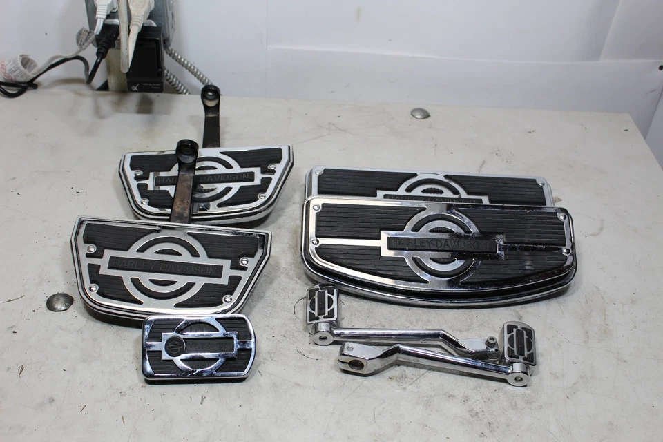 Juego de frenos de palanca de cambios de piso Harley Touring Softail Nostalgia OEM cromado Foto 2 de 4