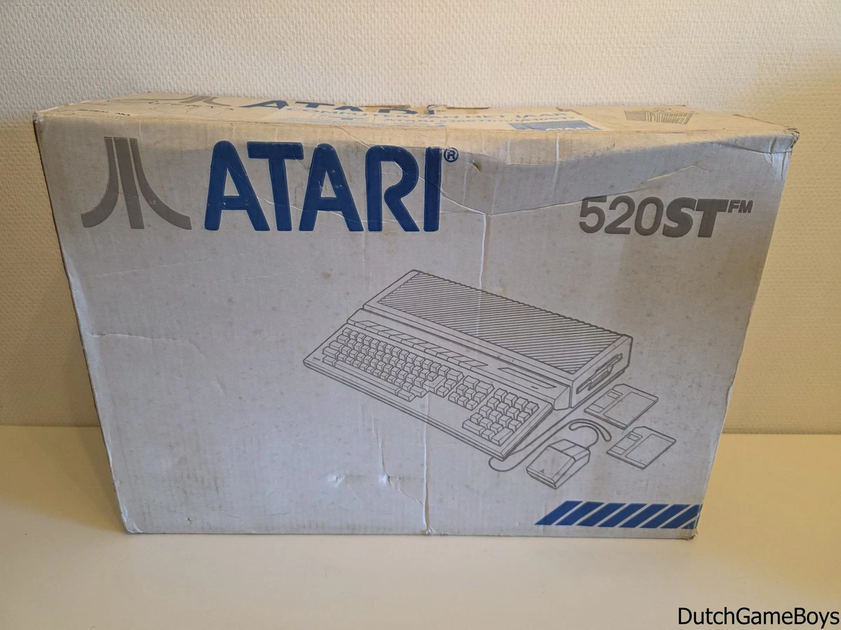 Boîte ordinateur Atari 1040 ST + cartons intérieurs