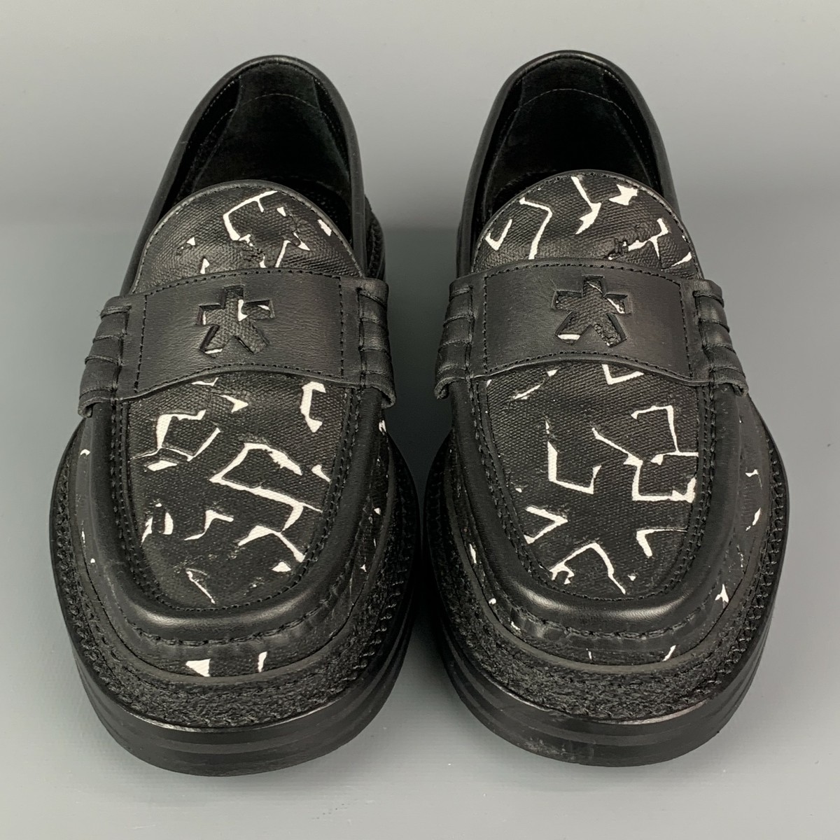 限定【JIMMY CHOO】ERIC HAZE CURATED BY POGGY JIMMY CHOO / ERIC HAZE CURATED BY POGGY collaboration