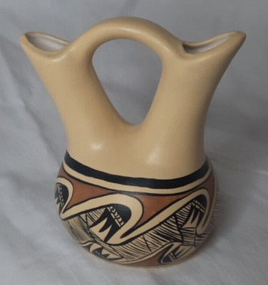 Native American Accents Pottery - by: G HighTower