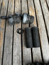 Vintage SRAM Attack GripShift 3 x 8 Speed Mountain Twist Grip Shifters PAIR MTB