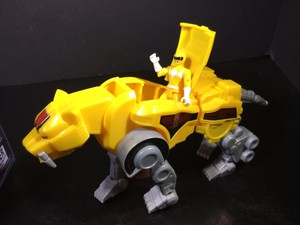 sabertooth zord