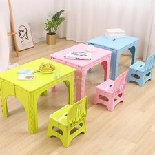 Set Tavolo e Sedie Pieghevoli in Plastica per Bambini, Tavolo da Scrittura per Bambini