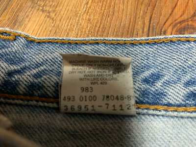 Levi's 951 Women's 36951 Mexico made Shorts (size 16 x 6.5 inseam