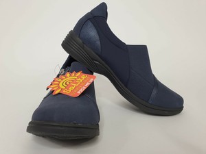 solite by easy street slide sandals