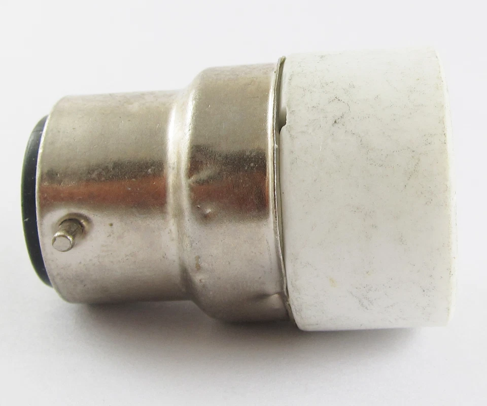 10x B22 Male to MR16 Female Socket Base LED Halogen CFL Light Bulb Lamp Adapter - Image 2 of 4