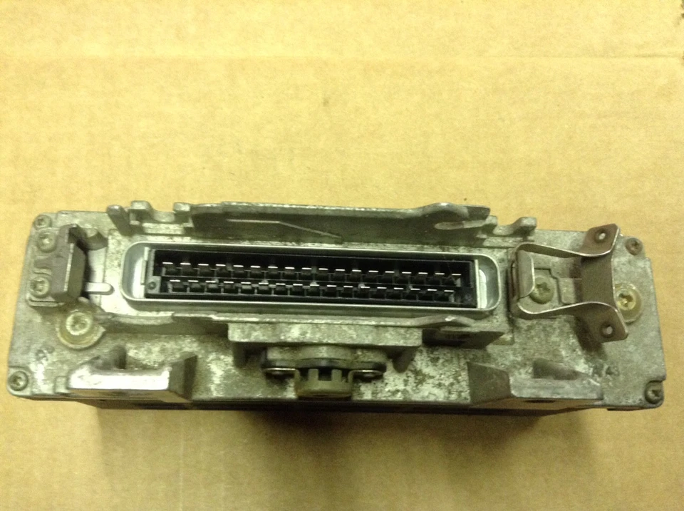 84 85 86 87 Módulo de control de chasis eléctrico ABS Mercedes Benz 300D 190D 300E Foto 4 de 4