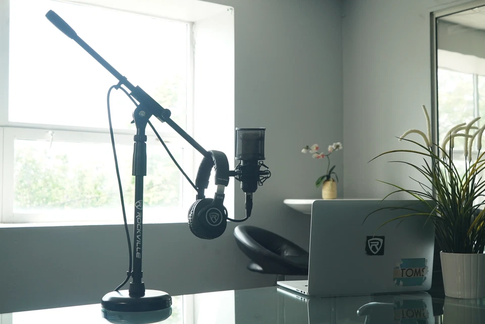 Micrófono de grabación Rockville RockPop filtro pop malla curva parabrisas en negro Foto 4 de 4