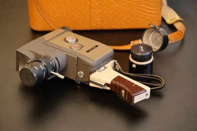ARCO Eight 8mm Filmkamera Vintage mit Tasche & Zubehör – voll funktionsfähig - Bild 1 von 4